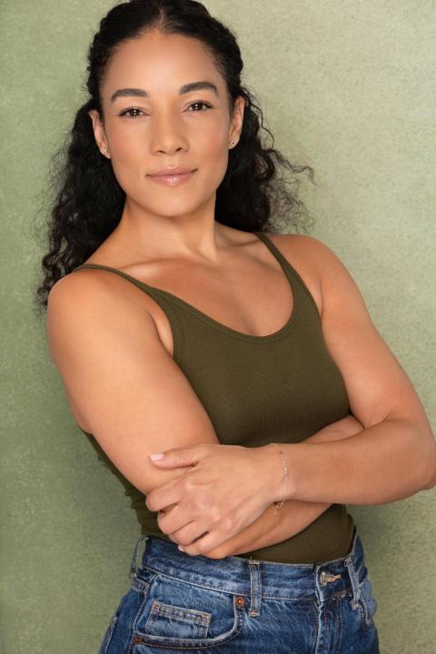 Amanda Felix Acting Headshot