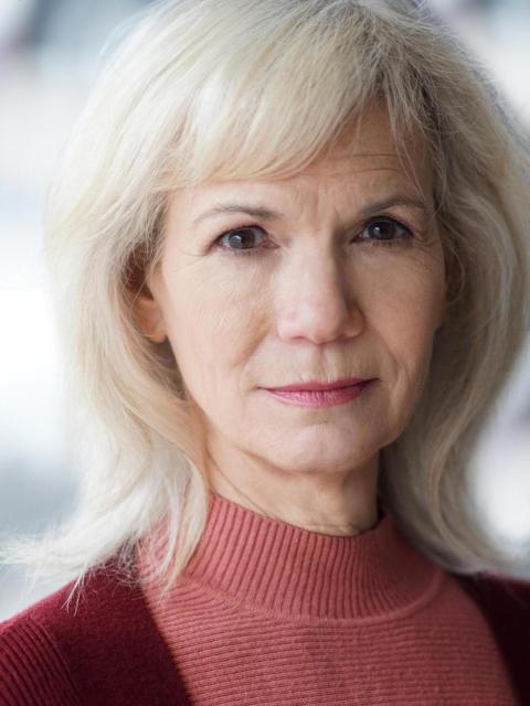 Paula Rafferty Acting Headshot