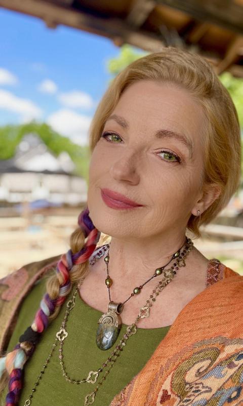Photo of Sara Weeks