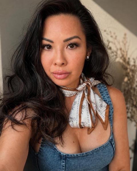 Photo of Claudia Chu