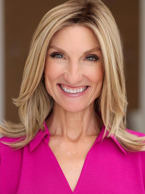 Headshot of Jennifer Monroe