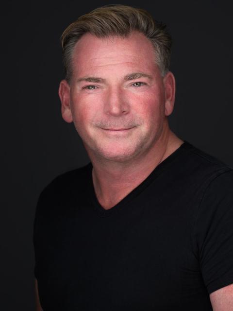 Vini Hedglen Acting Headshot