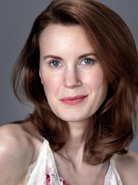 Bobbie Grace Acting Headshot