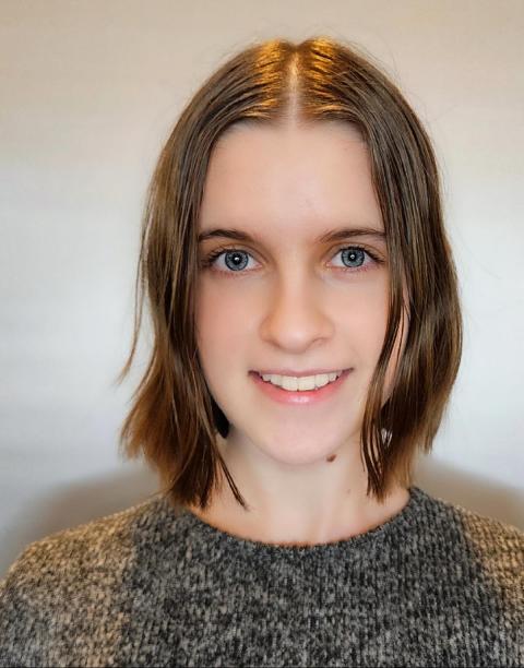 Headshot of Julia Nemchenko