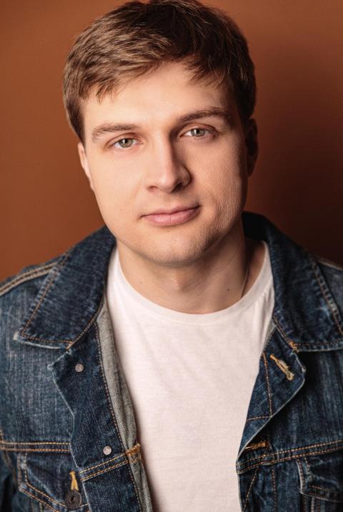 Alex Bensley Acting Headshot