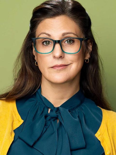 Photo of Angie Holmes