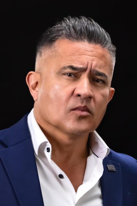 Headshot of Lou Pimber