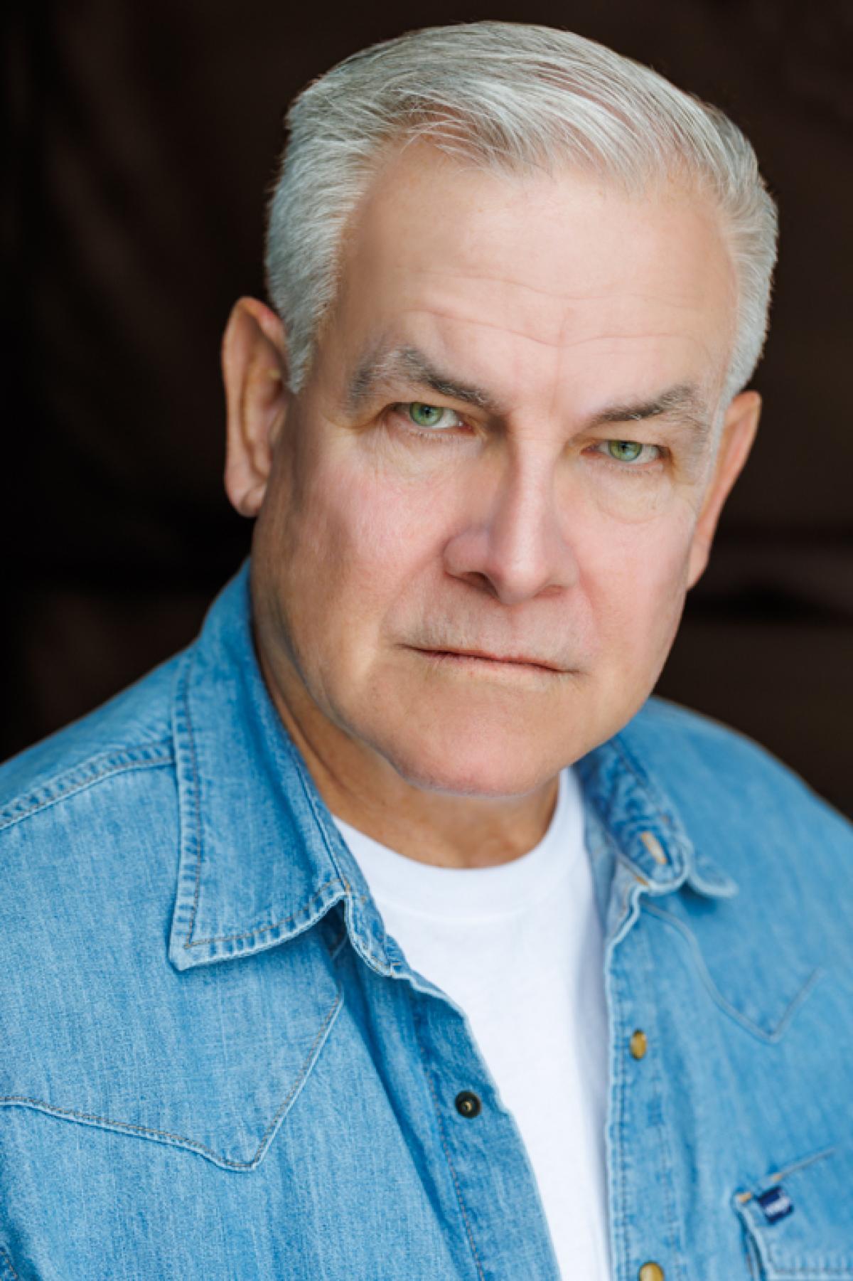 Steven D Chambers