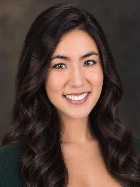 Agatha Eason Acting Headshot