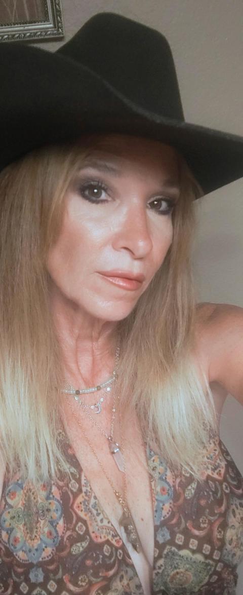 Stacie Rowe Acting Headshot