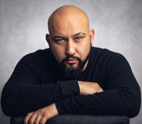 Headshot of Frankie Galvez